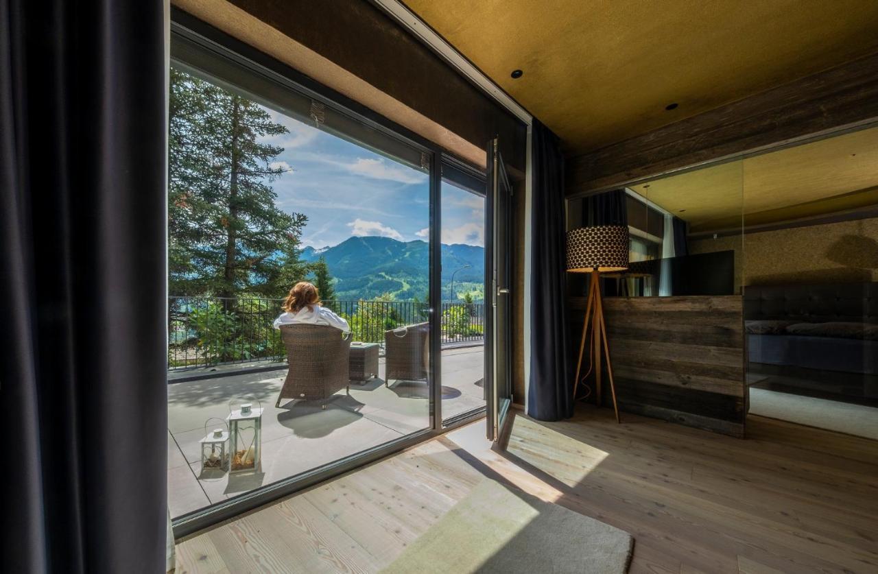 La Roccia Wellness Hotel Cavalese Kültér fotó