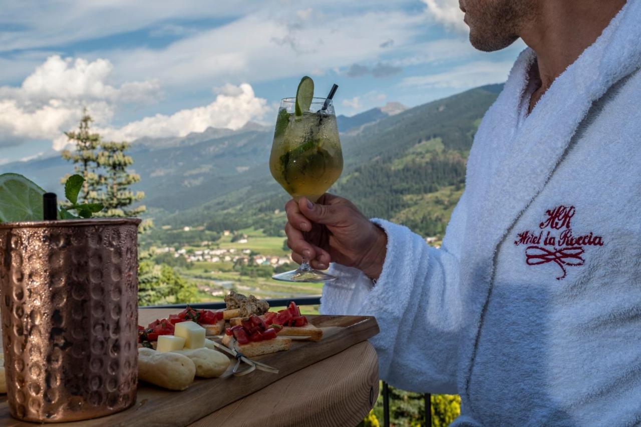 La Roccia Wellness Hotel Cavalese Kültér fotó