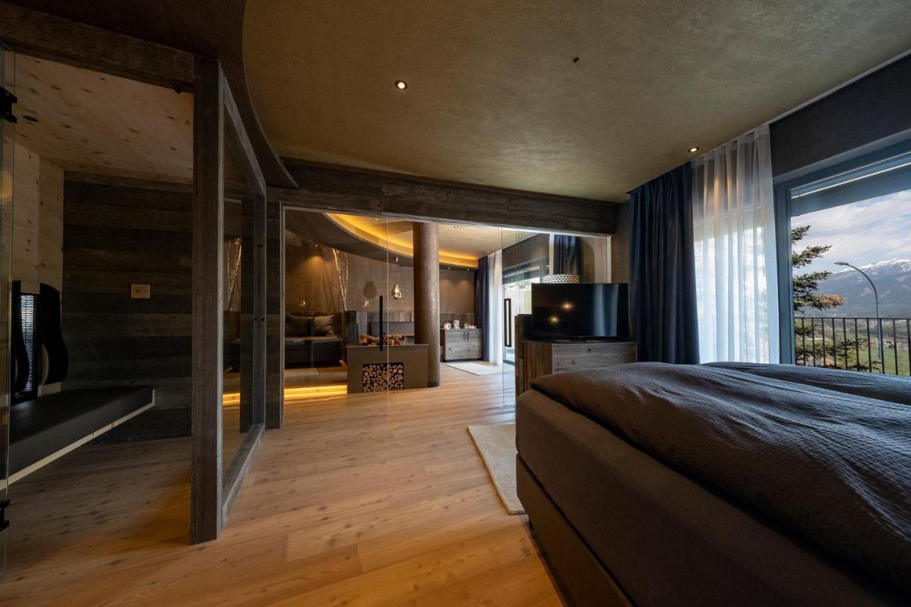 La Roccia Wellness Hotel Cavalese Kültér fotó