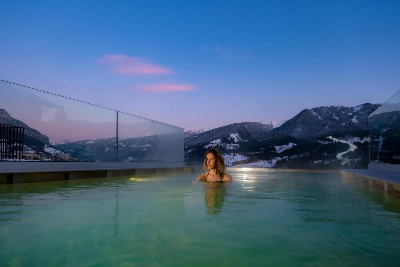 La Roccia Wellness Hotel Cavalese Kültér fotó